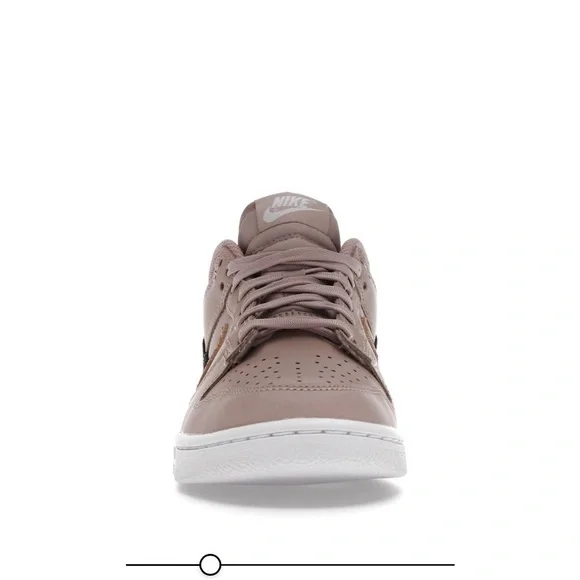 Nike Duns Low SE “Primal Pink” - Picture 2 of 15